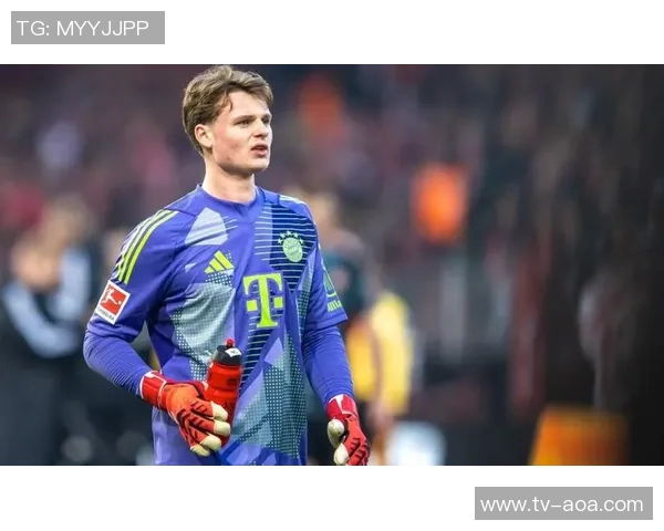 乌尔比希禁区外手球争议德足协解释手臂自然状态未出牌原因