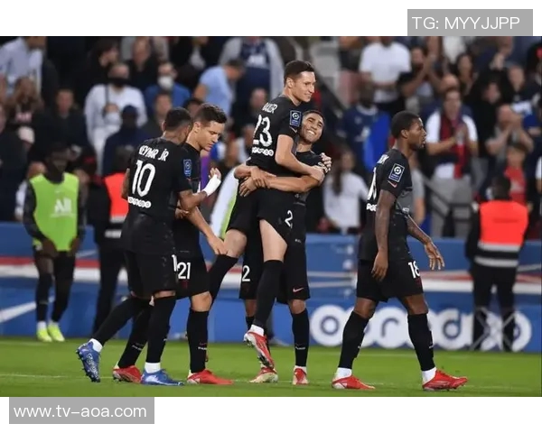 福将加持巴黎在杜埃进球的16场正式比赛中全胜记录延续